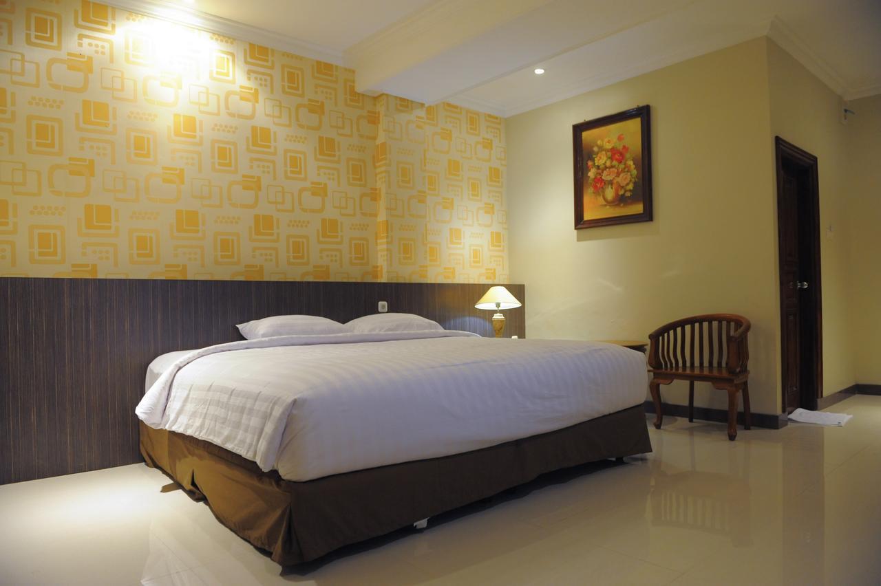 Sylvia Hotel Budget Kupang  Exteriér fotografie