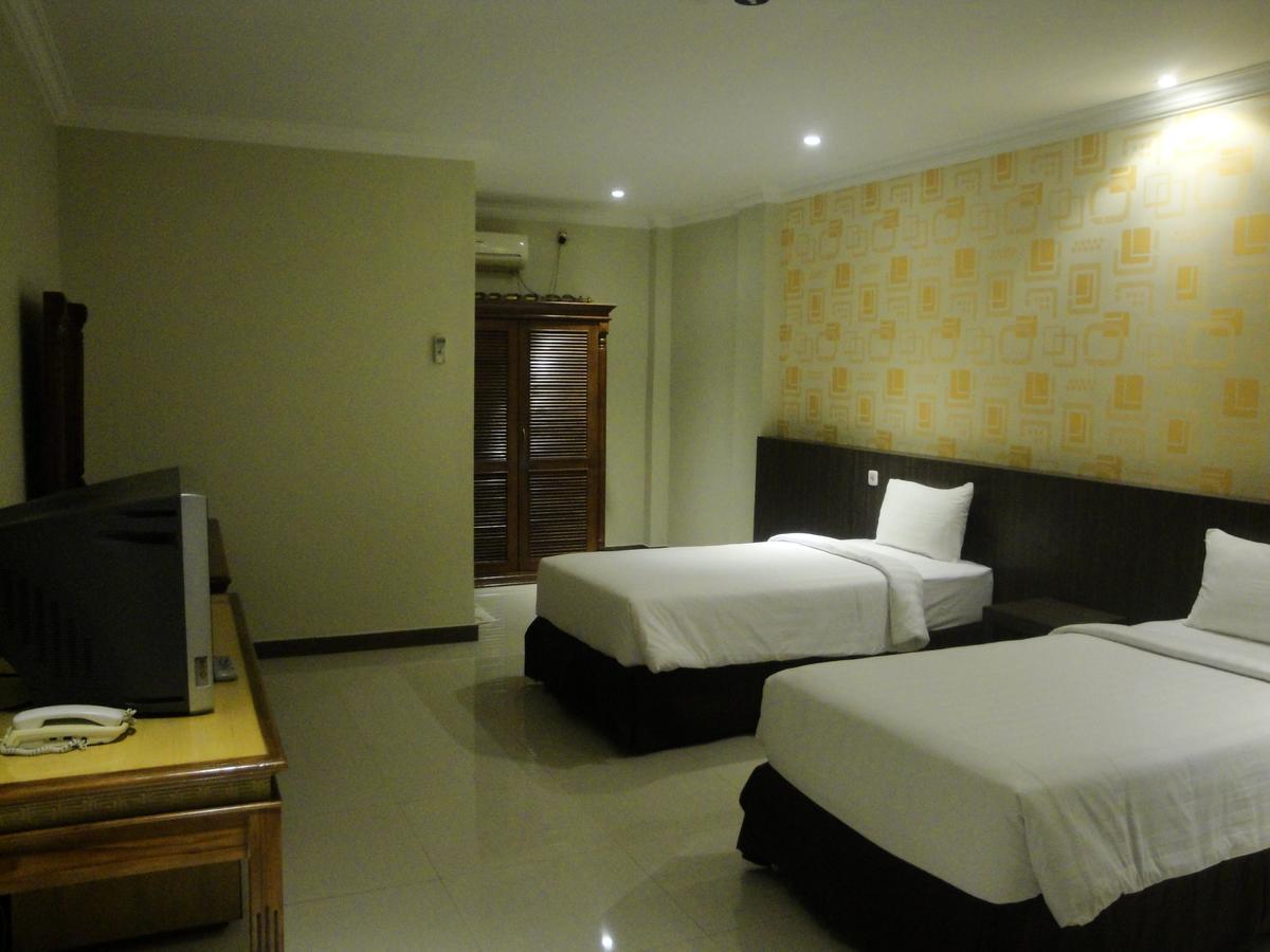 Sylvia Hotel Budget Kupang  Exteriér fotografie