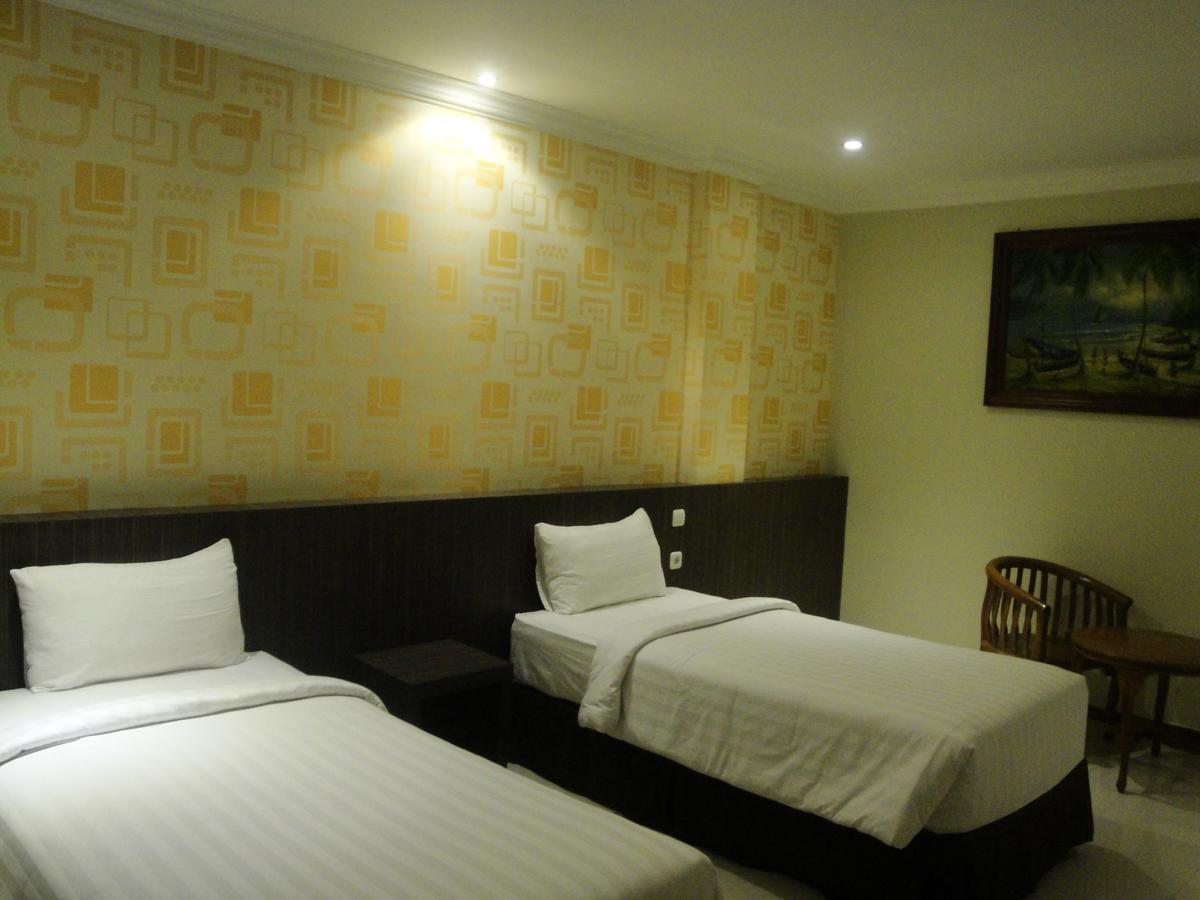 Sylvia Hotel Budget Kupang  Exteriér fotografie
